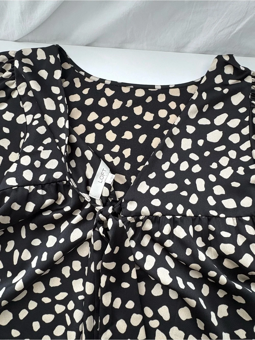 LOFT Open Back Bow Blouse Black Cream Print Size L